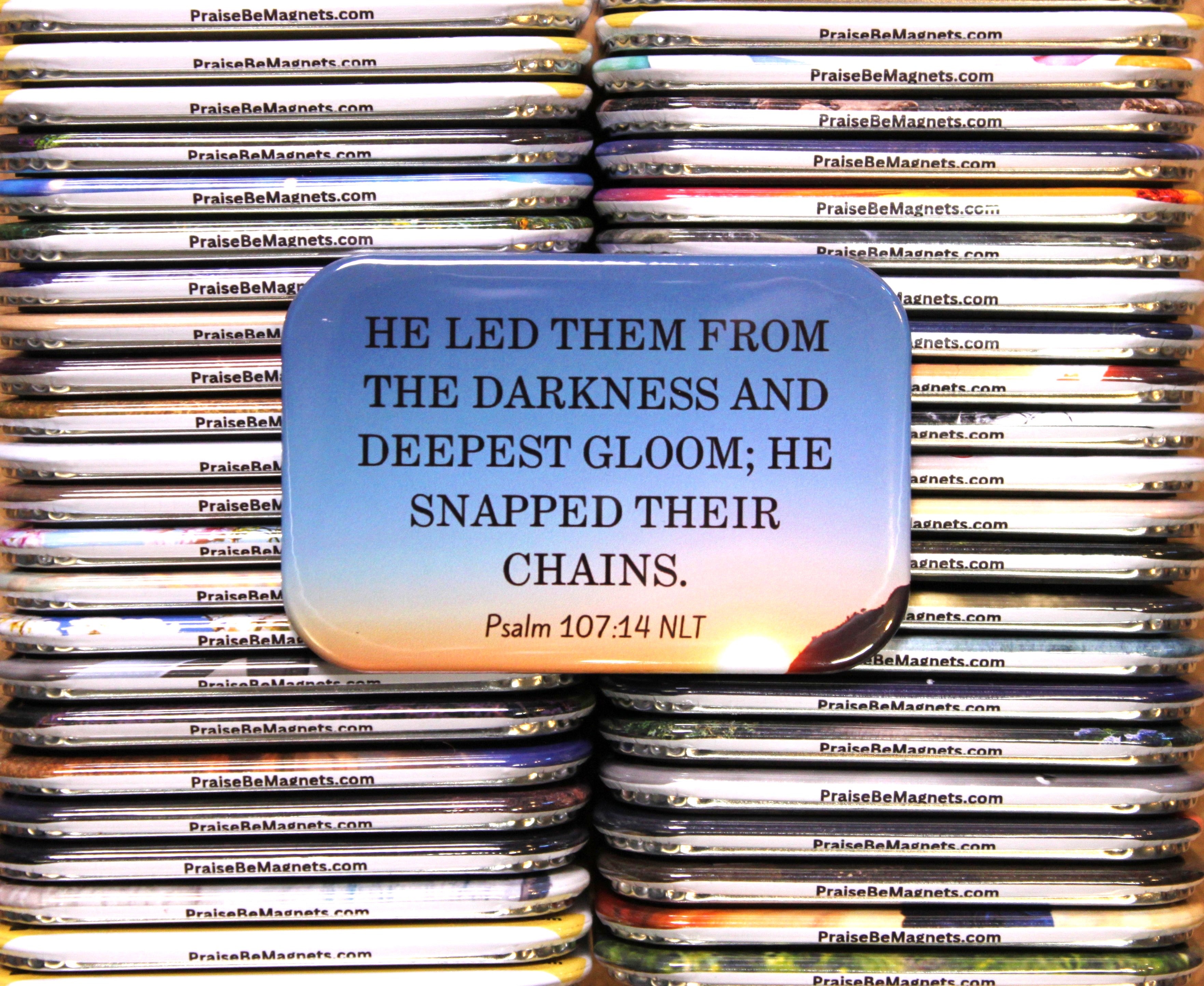 Photo Psalm 107:14 NLT
